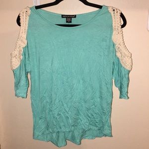 Mid sleeve blouse